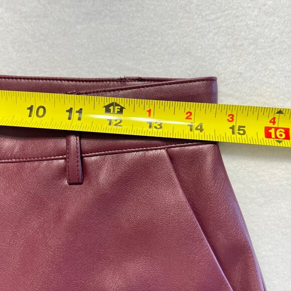 Rygrass Women's Port Royale Stretch Faux Leather Pants Size 4 Tapered Leg NWT - Picture 8 of 11